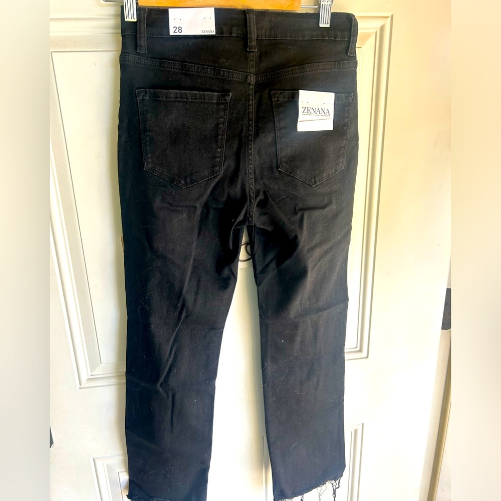 Brand new Zenana brand black super stretchy jeans size 28